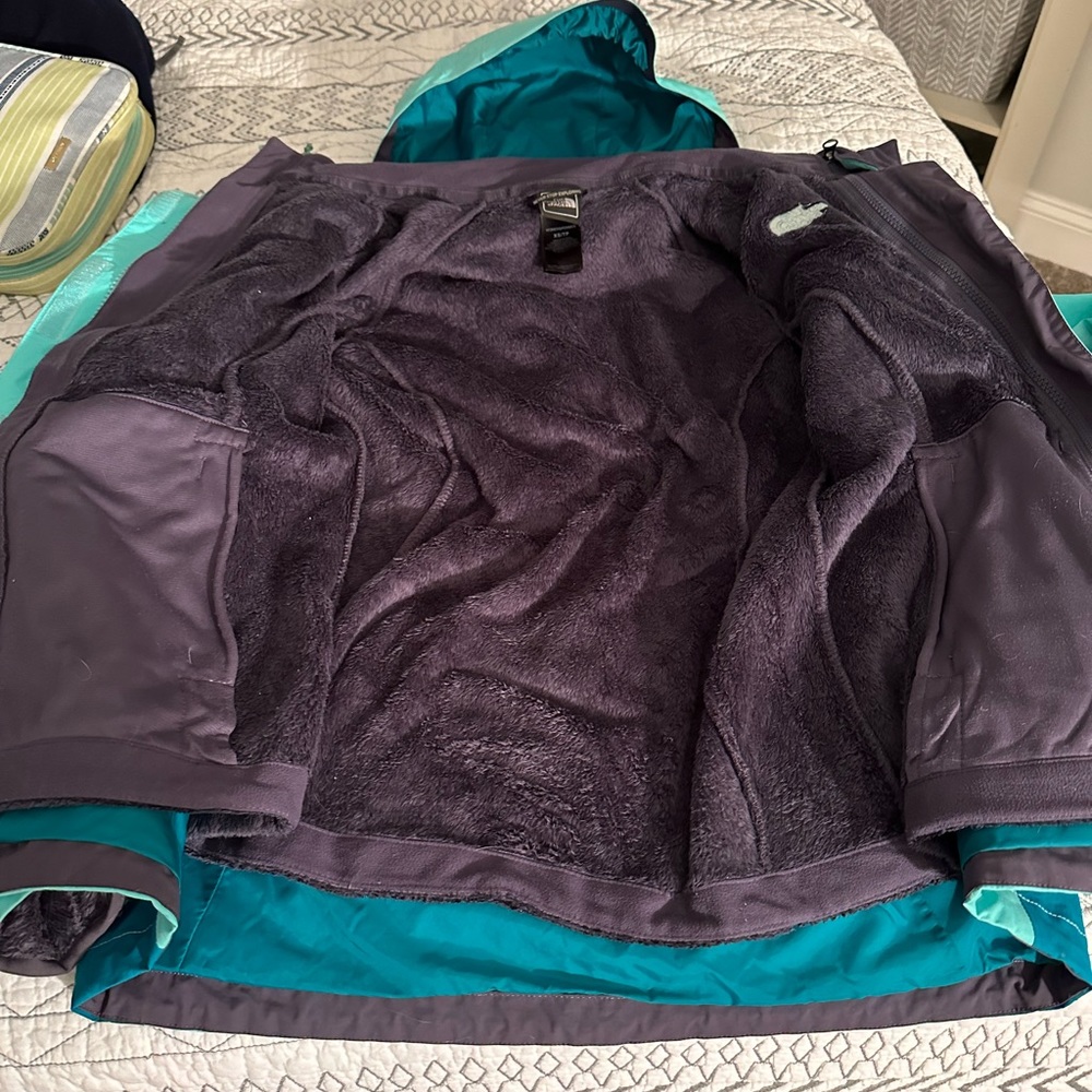 The NorthFace size XS ski pants and matching jacket
